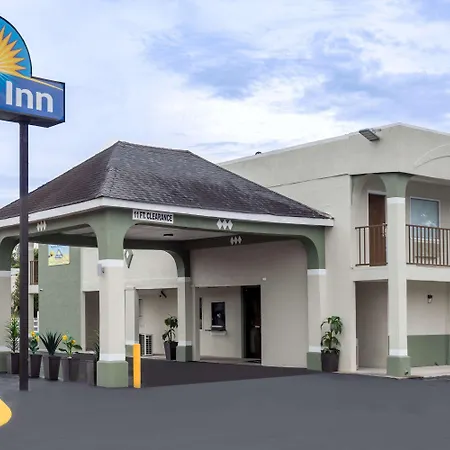 Days Inn By Wyndham Goose Creek